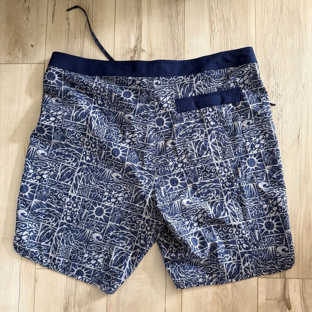 NWT Costa Dawn  Board Short Swim Trunks Gray Blue Wave Surf  Men’s 38 - Picture 2 of 4